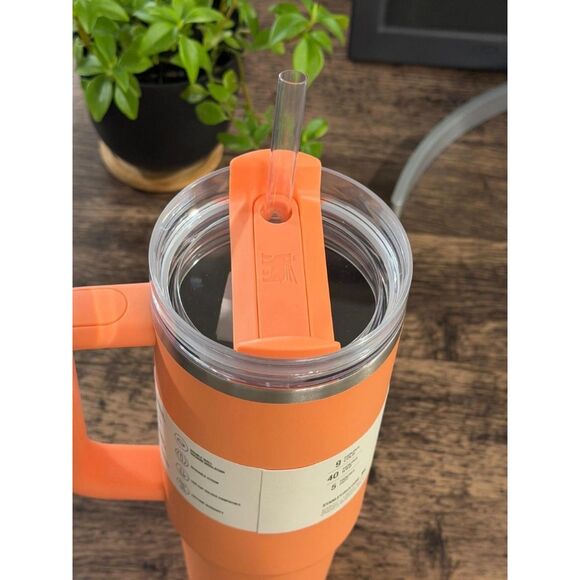 STANLEY Quencher Tumbler Target Exclusive Fusion Coral 30 oz - Picture 5 of 8